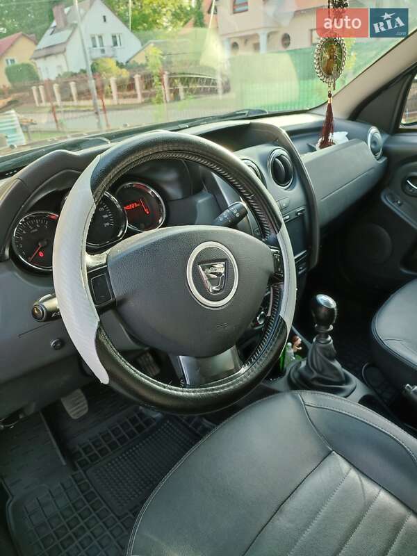 Позашляховик / Кросовер Dacia Duster 2015 в Надвірній фото 7 Позашляховик / Кросовер Dacia Duster 2015 в Надвірній