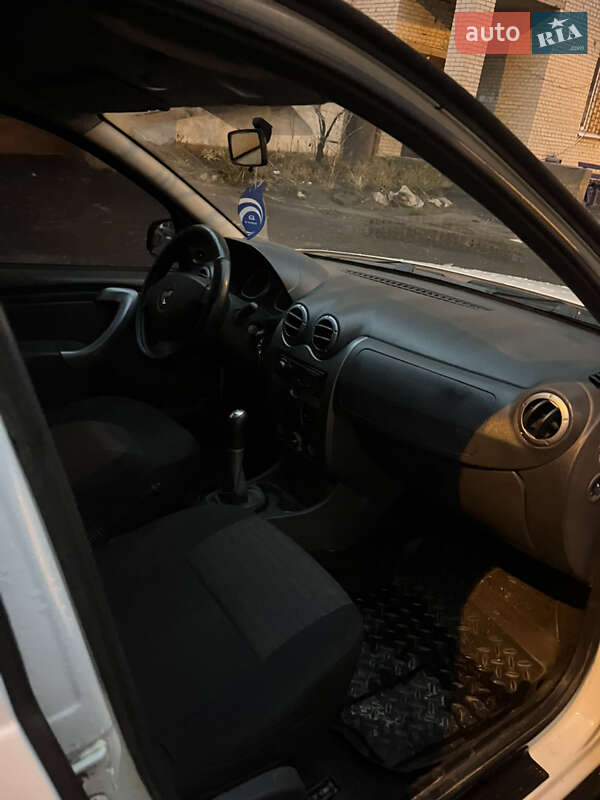Внедорожник / Кроссовер Dacia Duster 2012 в Сумах