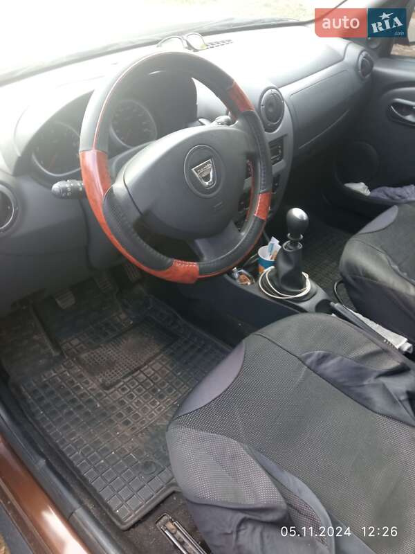 Dacia Duster 2011 Dacia Duster 2011