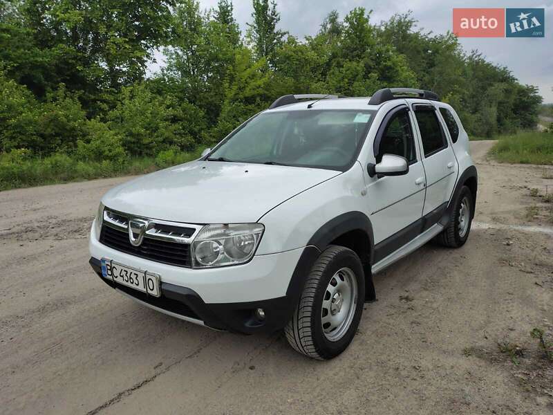 Внедорожник / Кроссовер Dacia Duster