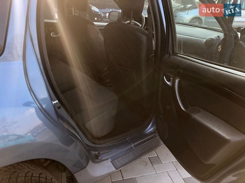 Внедорожник / Кроссовер Dacia Duster 2011 в Ивано-Франковске фото 11 Внедорожник / Кроссовер Dacia Duster 2011 в Ивано-Франковске