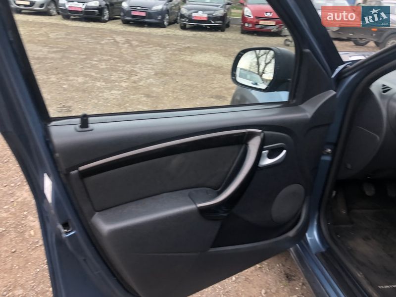 Внедорожник / Кроссовер Dacia Duster 2011 в Ивано-Франковске фото 34 Внедорожник / Кроссовер Dacia Duster 2011 в Ивано-Франковске