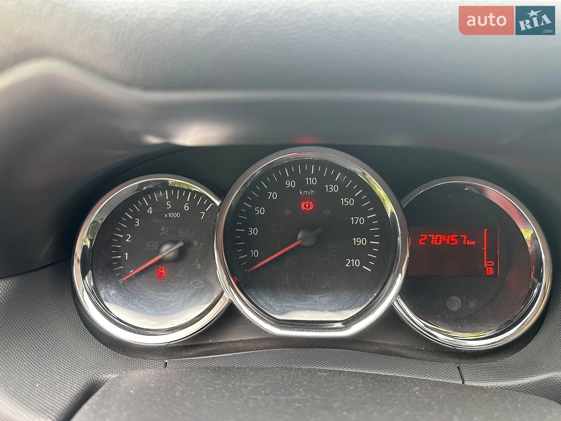 Dacia Duster 2015 VIN UU1HSDADG52564553 фото оголошення 8 з 14