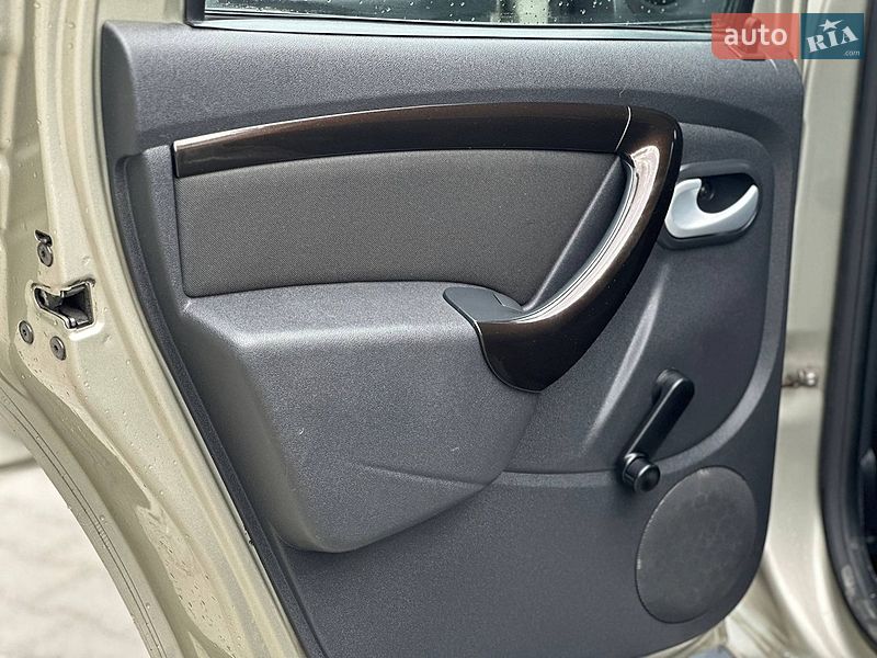 Внедорожник / Кроссовер Dacia Duster 2010 в Тернополе фото 10 Внедорожник / Кроссовер Dacia Duster 2010 в Тернополе