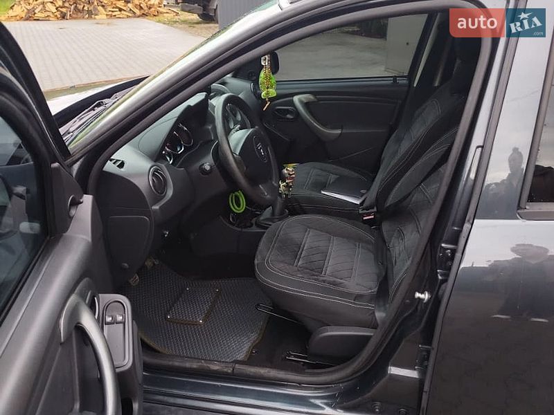 Внедорожник / Кроссовер Dacia Duster 2015 в Косове фото 12 Внедорожник / Кроссовер Dacia Duster 2015 в Косове