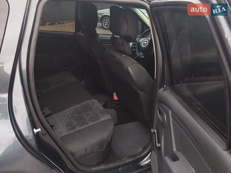 Внедорожник / Кроссовер Dacia Duster 2015 в Косове фото 13 Внедорожник / Кроссовер Dacia Duster 2015 в Косове