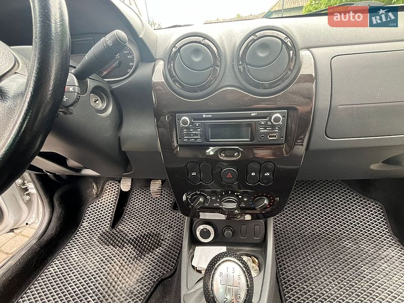 Внедорожник / Кроссовер Dacia Duster 2012 в Черновцах фото 2 Внедорожник / Кроссовер Dacia Duster 2012 в Черновцах