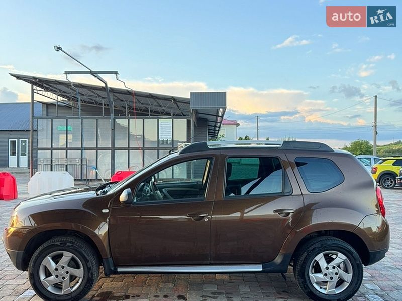Внедорожник / Кроссовер Dacia Duster 2013 в Великой Багачке