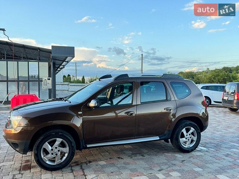 Внедорожник / Кроссовер Dacia Duster 2013 в Великой Багачке
