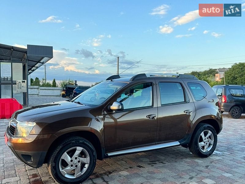 Внедорожник / Кроссовер Dacia Duster 2013 в Великой Багачке
