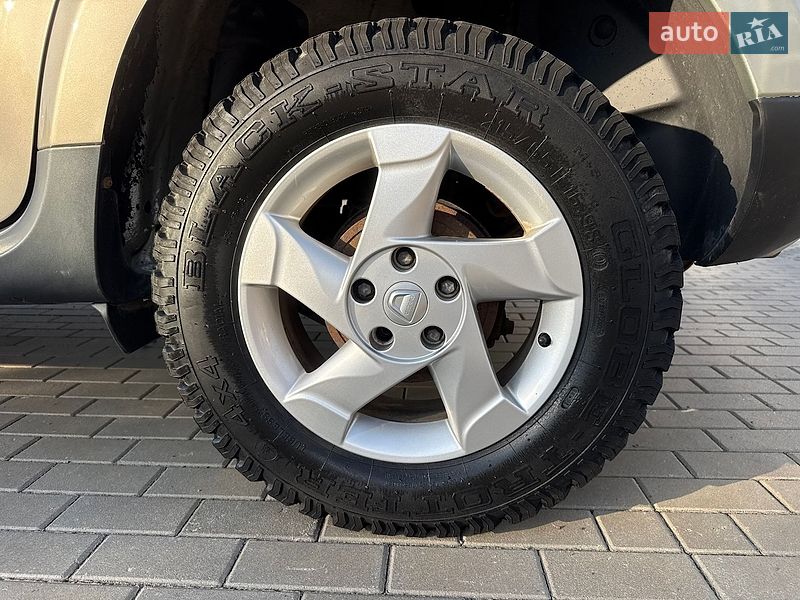 Внедорожник / Кроссовер Dacia Duster 2011 в Луцке