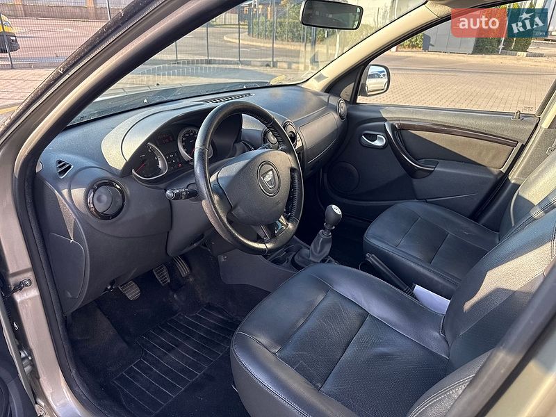 Внедорожник / Кроссовер Dacia Duster 2011 в Луцке