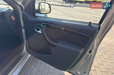 Внедорожник / Кроссовер Dacia Duster 2011 в Луцке