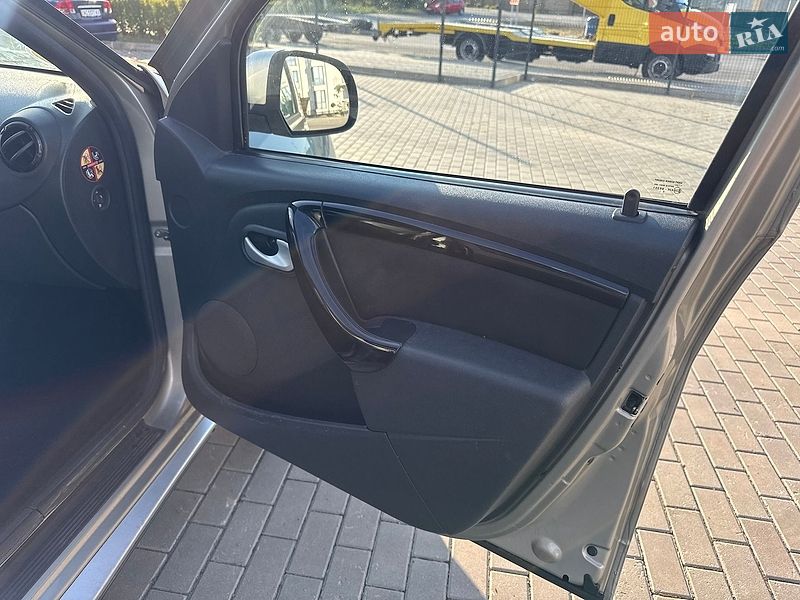 Внедорожник / Кроссовер Dacia Duster 2011 в Луцке