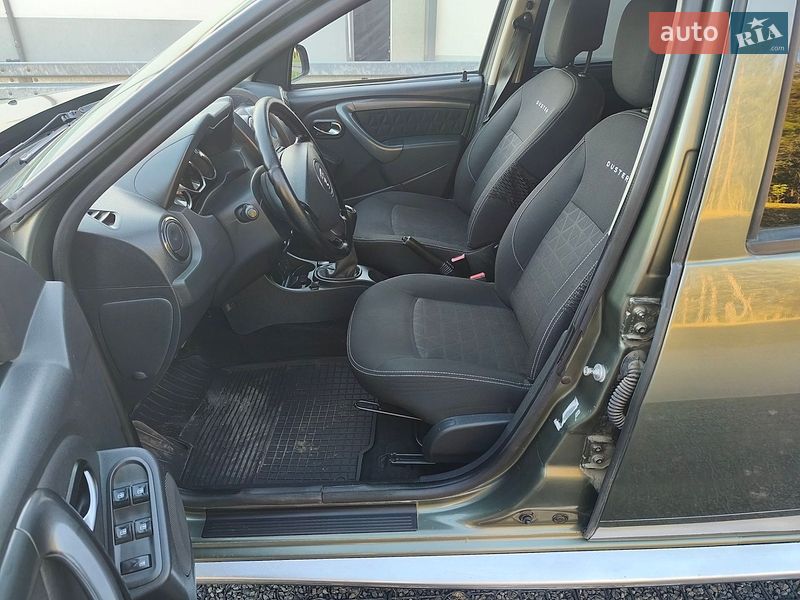 Внедорожник / Кроссовер Dacia Duster 2015 в Мене