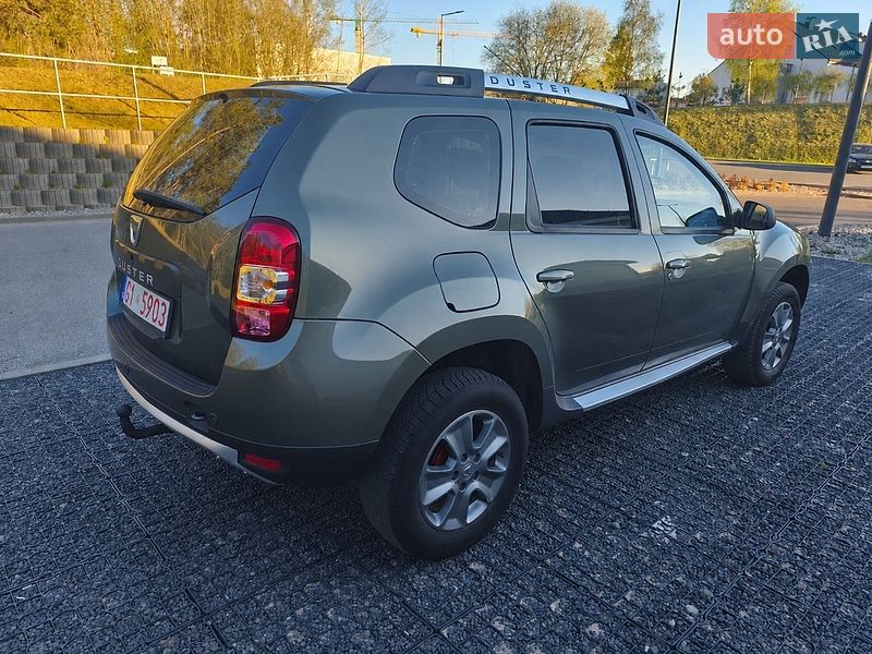 Внедорожник / Кроссовер Dacia Duster 2015 в Мене