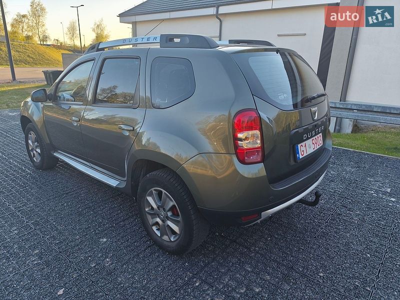 Внедорожник / Кроссовер Dacia Duster 2015 в Мене