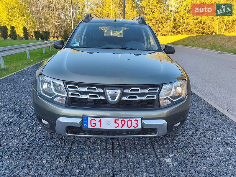 Внедорожник / Кроссовер Dacia Duster 2015 в Мене