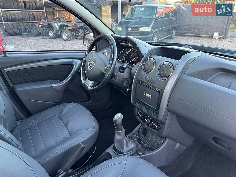 Внедорожник / Кроссовер Dacia Duster 2015 в Луцке