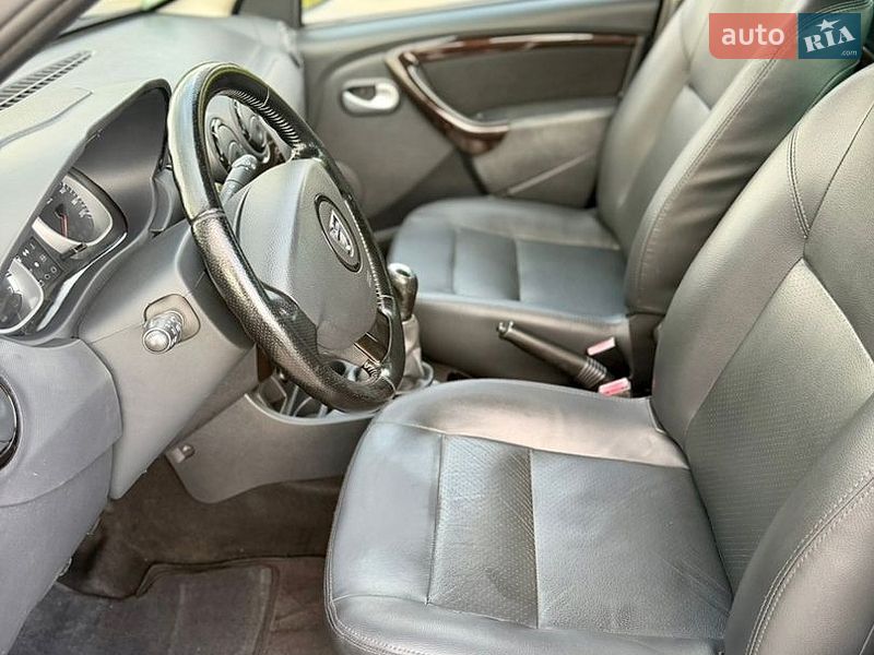 Внедорожник / Кроссовер Dacia Duster 2013 в Тернополе