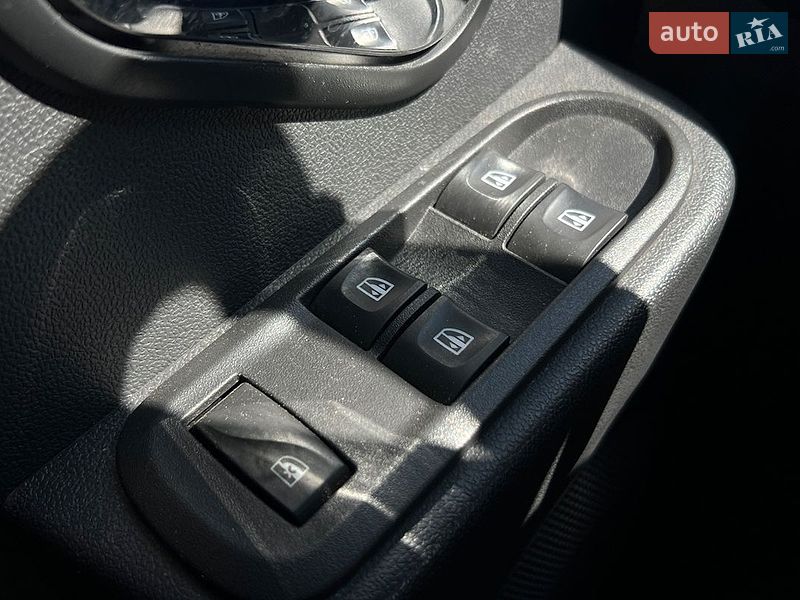 Позашляховик / Кросовер Dacia Duster 2015 в Івано-Франківську