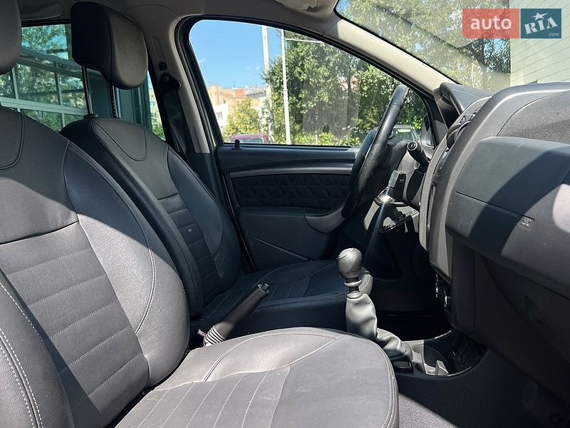 Позашляховик / Кросовер Dacia Duster 2015 в Івано-Франківську