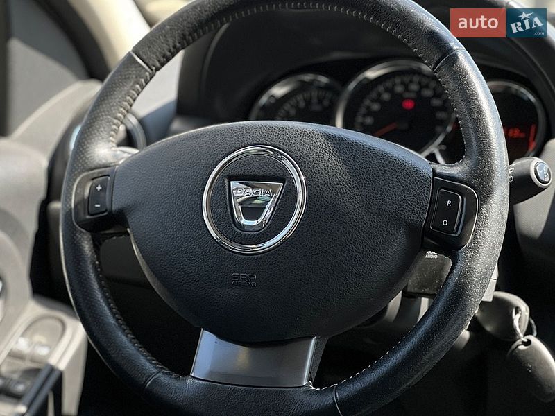 Позашляховик / Кросовер Dacia Duster 2015 в Івано-Франківську