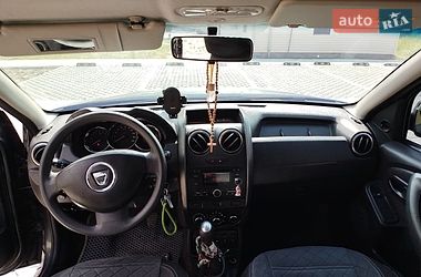 Позашляховик / Кросовер Dacia Duster 2015 в Косові фото 15 Позашляховик / Кросовер Dacia Duster 2015 в Косові