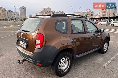Позашляховик / Кросовер Dacia Duster 2010 в Києві