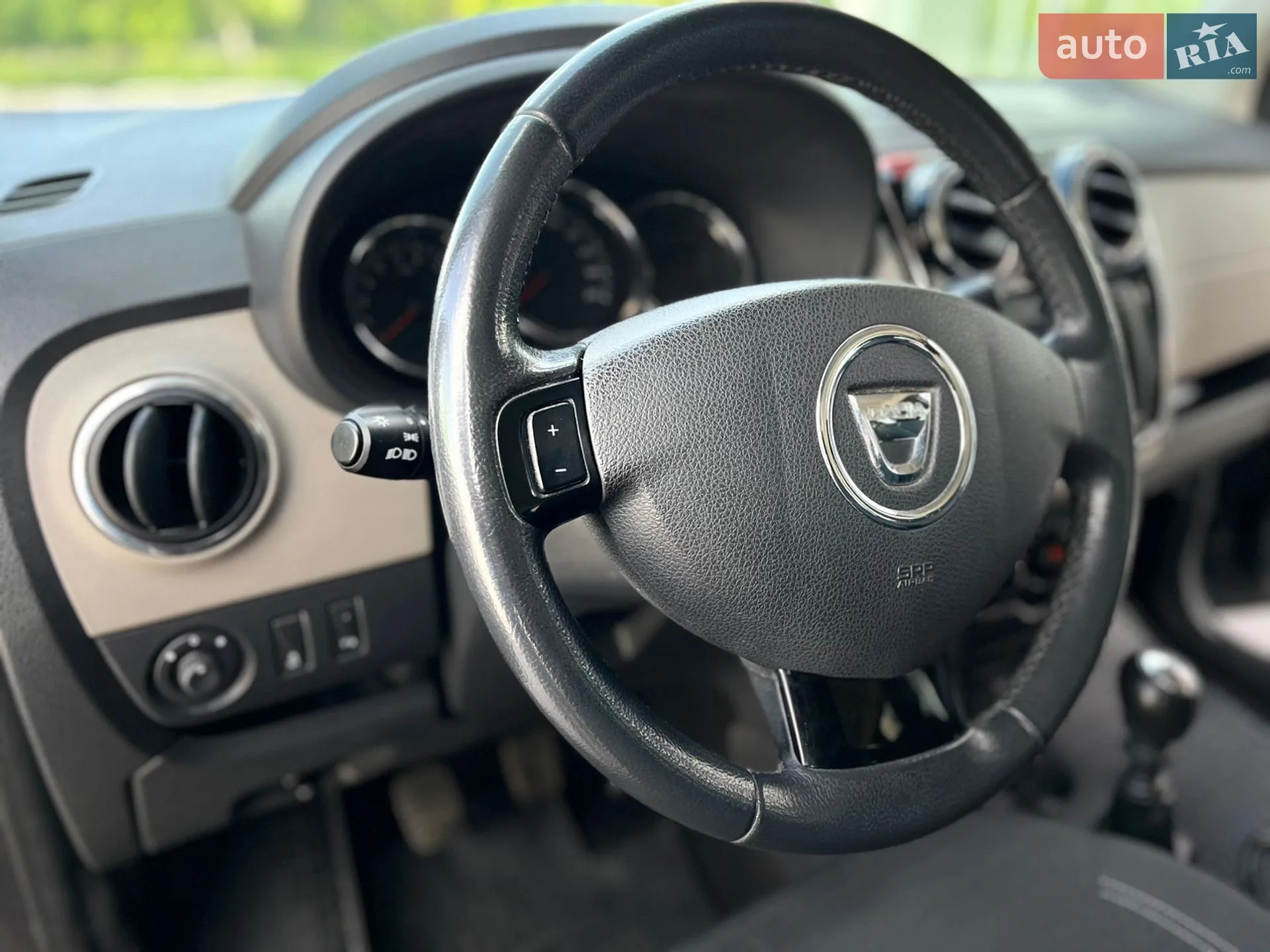 Dacia Lodgy 2012 VIN UU1JSDAC646979731 фото оголошення 22 з 25