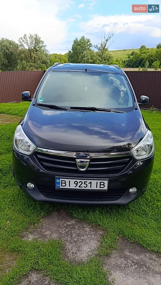 2012 Dacia Lodgy - фото 1