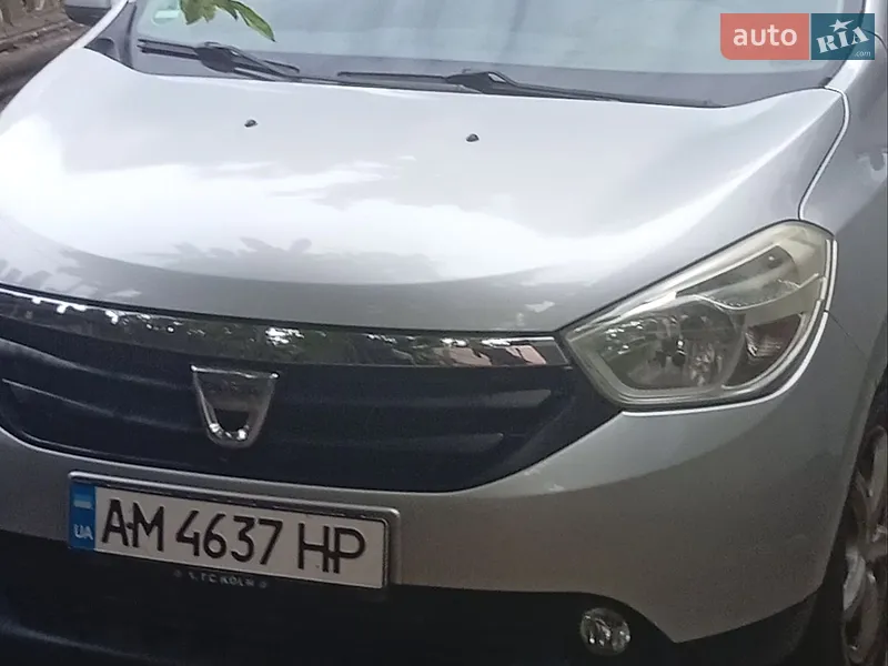 Dacia Lodgy 2012