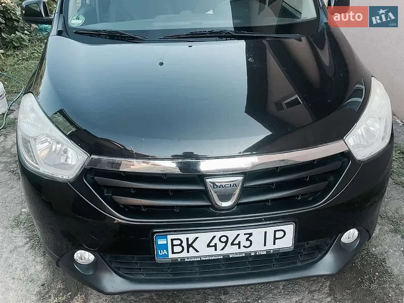 Dacia Lodgy 2012