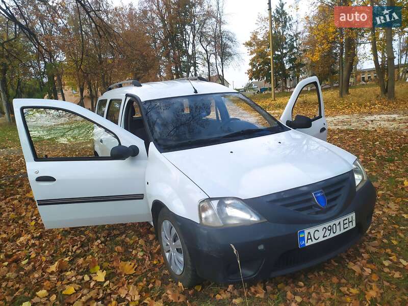 Dacia Logan MCV 2008 року в Луцьку