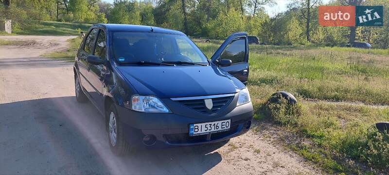 Dacia Logan 2006 року в Полтаві