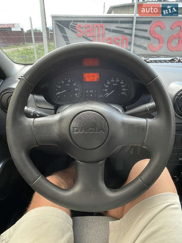 Седан Dacia Logan 2008 в Хусте