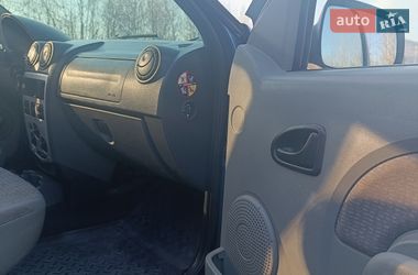 Седан Dacia Logan 2007 в Ужгороді