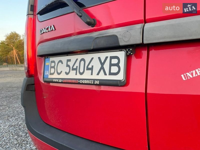 Седан Dacia Logan 2003 в Львове