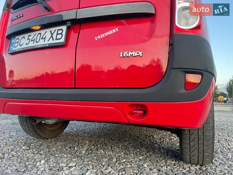 Седан Dacia Logan 2003 в Львове