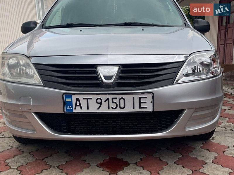Седан Dacia Logan 2011 в Білогір'ї