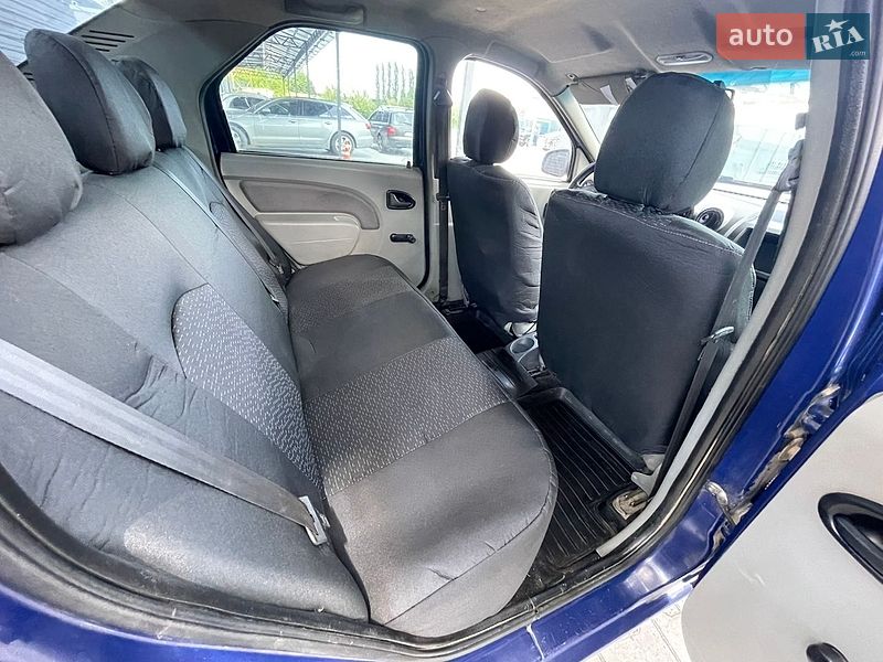 Седан Dacia Logan 2008 в Миколаєві