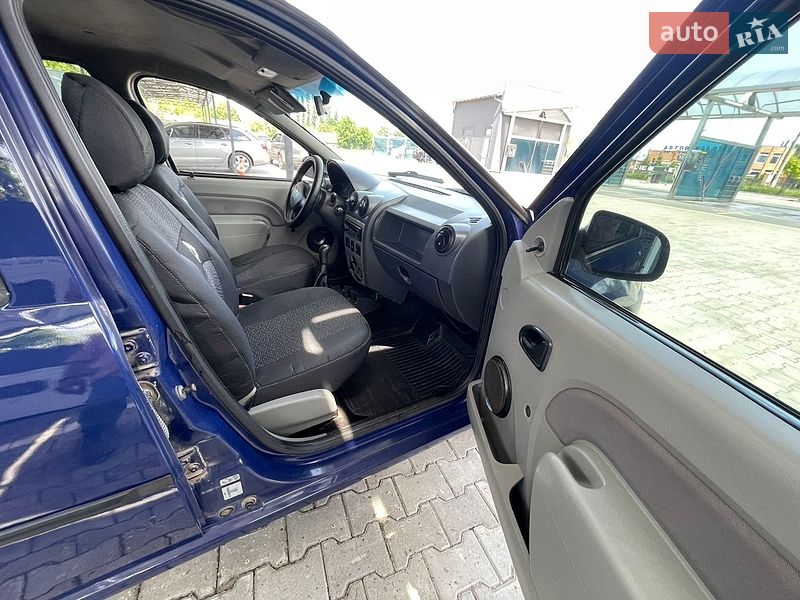 Седан Dacia Logan 2008 в Миколаєві