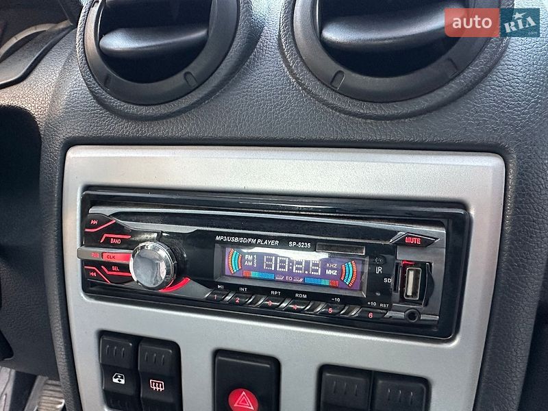 Седан Dacia Logan 2005 в Хмельницькому