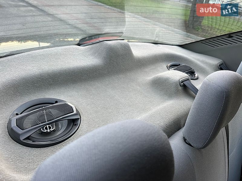 Седан Dacia Logan 2005 в Хмельницькому