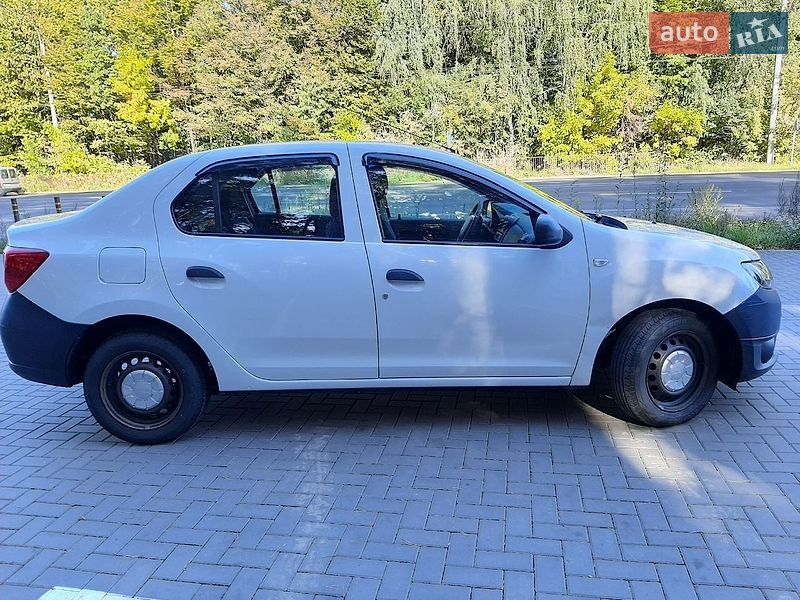 Седан Dacia Logan 2016 в Луцке