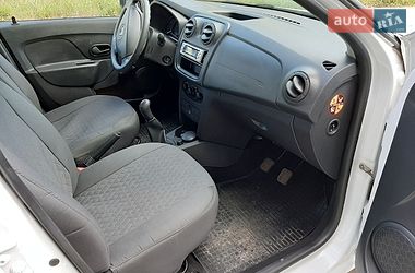 Седан Dacia Logan 2016 в Луцке