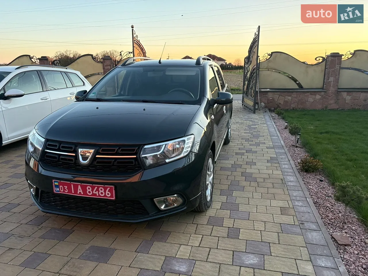 2017 Dacia Logan - фото 1