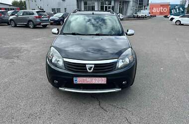 Dacia Sandero StepWay 2012