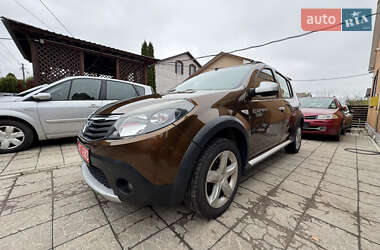 Dacia Sandero StepWay  2012