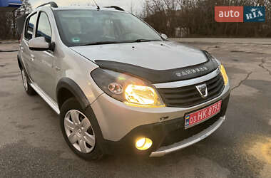Dacia Sandero StepWay  2011